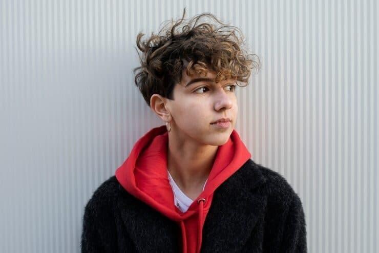 why is laguerta wearing a wig and the surprising reasons behind her new look