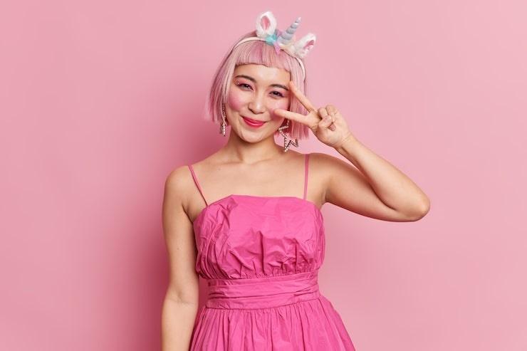 Expert 2025 Guide to Wearing and Caring for a honey blonde colored curly wig for Natural Bouncy Curls