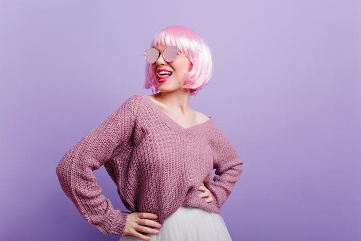 Why did they wear wigs in the 1700s Exploring powdered wig fashion status hygiene and social symbolism