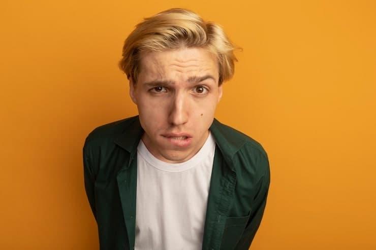 How to Put on a Wig Correctly Step by Step for a Natural Look and Secure Comfortable Fit