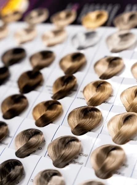 Top 10 Light Ash Blonde Wig Styles for Natural Looking Volume and Easy Care