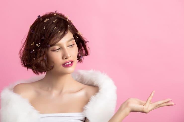 Does Melania Wear a Wig? Photographic Evidence, Expert Views and Hairstyle Breakdown